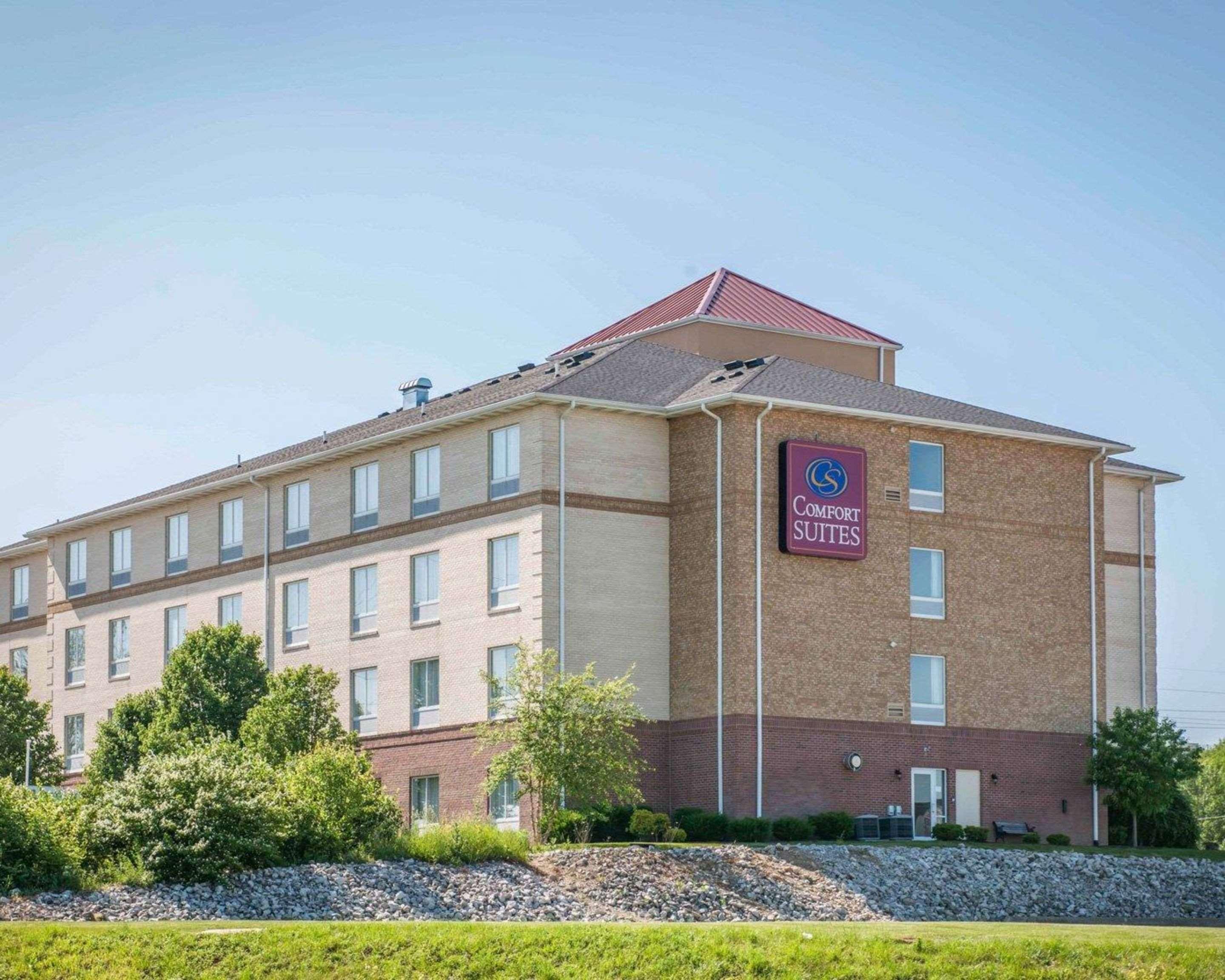 Comfort Suites Southport Bagian luar foto