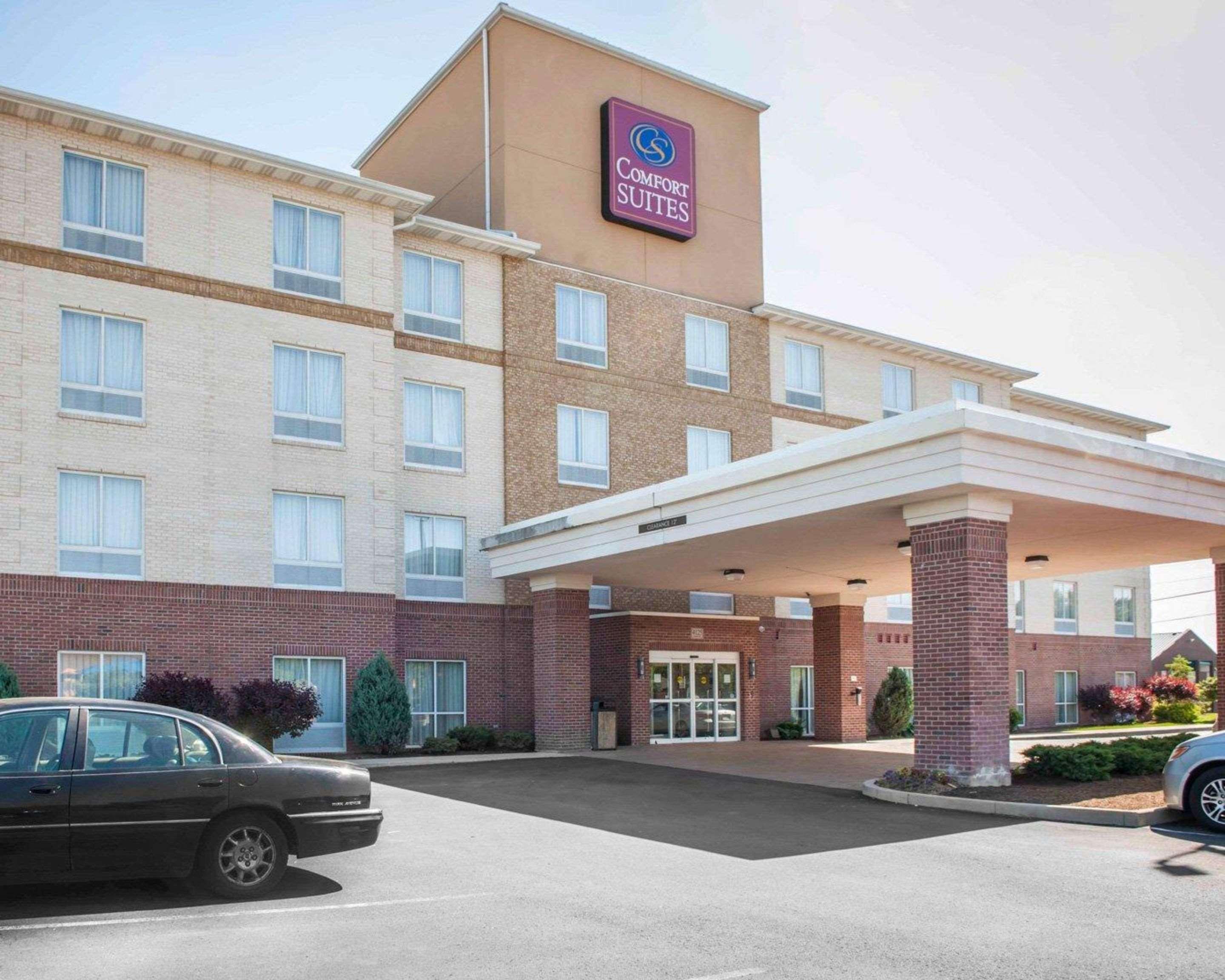 Comfort Suites Southport Bagian luar foto